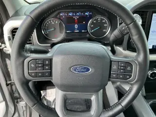 Ford F-150 2022 4x4 XLT 4p SuperCrew 5.5 ft. SB