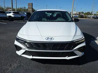 Hyundai ELANTRA 2026 SEL Sport 4p Sedan