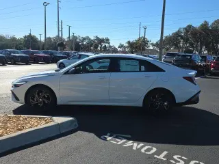 Hyundai ELANTRA 2026 SEL Sport 4p Sedan