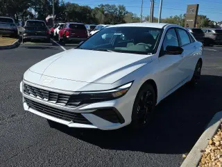 Hyundai ELANTRA 2026 SEL Sport 4p Sedan