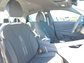 Hyundai ELANTRA 2026 SEL Sport 4p Sedan