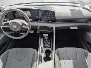 Hyundai ELANTRA 2026 SEL Sport 4dr Sedán
