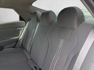 Hyundai ELANTRA 2026 SEL Sport 4dr Sedán