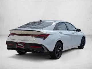 Hyundai ELANTRA 2026 SEL Sport 4dr Sedán