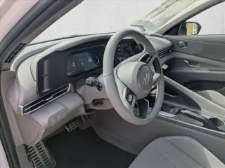 Hyundai ELANTRA 2026 SEL Sport 4dr Sedán