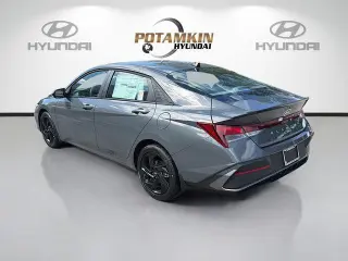 Hyundai ELANTRA 2026 SEL Sport 4dr Sedán