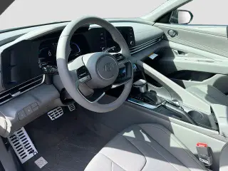 Hyundai ELANTRA 2026 SEL Sport 4dr Sedán