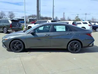 Hyundai ELANTRA 2026 SEL Sport 4dr Sedan