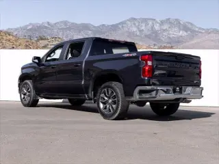 Chevrolet Silverado 1500 2023 4x4 LT 4p Cab de Tripulación 5.8 ft. CB w/1LT