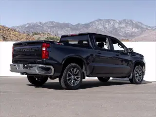 Chevrolet Silverado 1500 2023 4x4 LT 4p Cab de Tripulación 5.8 ft. CB w/1LT