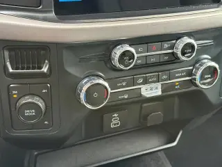 Ford F-150 2025 4x4 XLT 4p SuperCrew 6.5 ft. SB