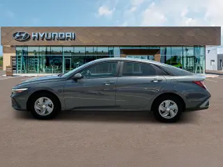 Hyundai ELANTRA 2024 SE 4p Sedana