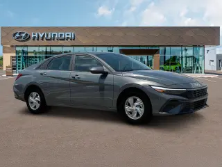 Hyundai ELANTRA 2024 SE 4p Sedana