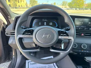 Hyundai ELANTRA 2025 SE 4p Sedano