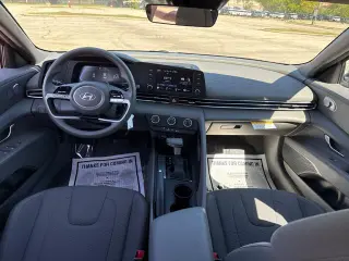 Hyundai ELANTRA 2025 SE 4p Sedano