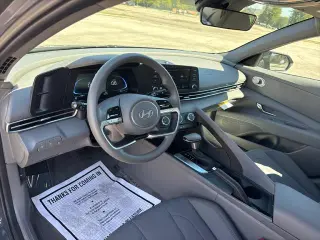 Hyundai ELANTRA 2025 SE 4p Sedano