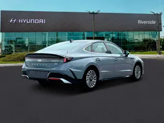 Hyundai SONATA Híbrido 2025 SEL 4p Sedan