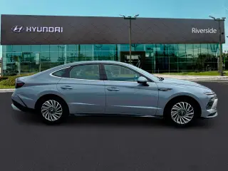 Hyundai SONATA Híbrido 2025 SEL 4p Sedan