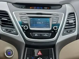 Hyundai ELANTRA 2016 Edición de Valor 4p Sedán 6A