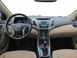 Hyundai ELANTRA 2016 Edición de Valor 4p Sedán 6A