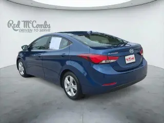 Hyundai ELANTRA 2016 Edición de Valor 4p Sedán 6A