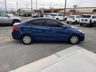 Hyundai ACCENT 2016 SE 4dr Sedán 6A