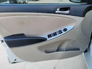 Hyundai ACCENT 2015 GLS 4p Sedan