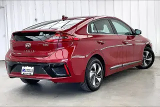 Hyundai IONIQ Hybrid 2019 SEL 4p Hatchback
