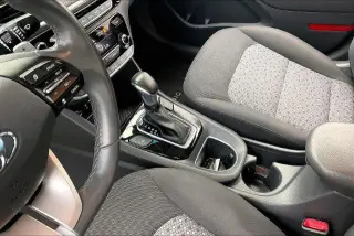 Hyundai IONIQ Hybrid 2019 SEL 4p Hatchback