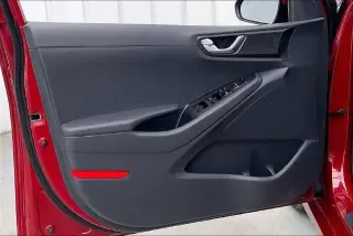 Hyundai IONIQ Hybrid 2019 SEL 4p Hatchback