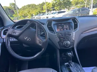 Hyundai SANTA FE 2017 SE 4dr SUV