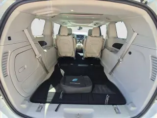 Chrysler Pacifica Hybrid 2018 Limited 4dr Mini-Van