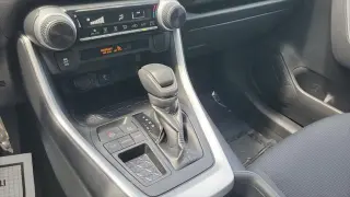 Toyota RAV4 2020 LE SUV 4 puertas