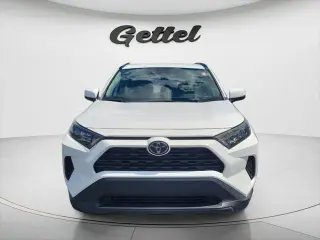Toyota RAV4 2020 LE SUV 4 puertas
