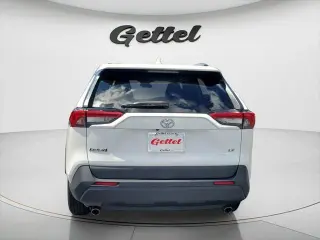 Toyota RAV4 2020 LE SUV 4 puertas