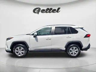 Toyota RAV4 2020 LE SUV 4 puertas