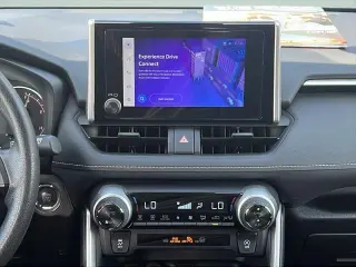 Toyota RAV4 2025 XLE 4p SUV