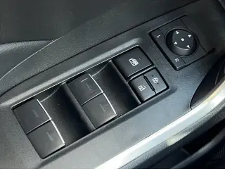 Toyota RAV4 2025 XLE 4p SUV