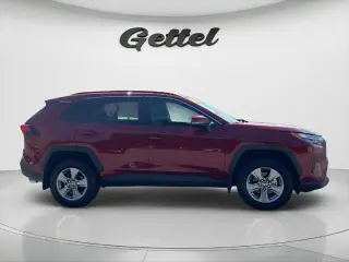 Toyota RAV4 2025 XLE 4p SUV