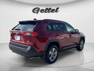 Toyota RAV4 2025 XLE 4p SUV