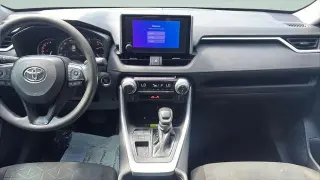 Toyota RAV4 2025 XLE 4dr SUV