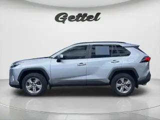 Toyota RAV4 2025 XLE 4dr SUV