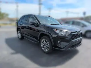 Toyota RAV4 2021 AWD XLE Premium 4p SUV