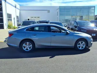 Chevrolet Malibu 2024 LT 4p Sedan con 1LT