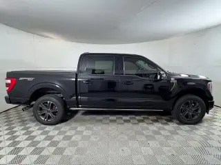 Ford F-150 2023 4x4 Lariat 4dr SuperCrew 5.5 ft. SB