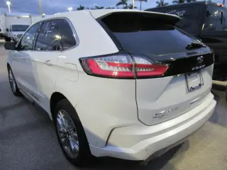 Ford Edge 2022 AWD Titanium 4dr Crossover