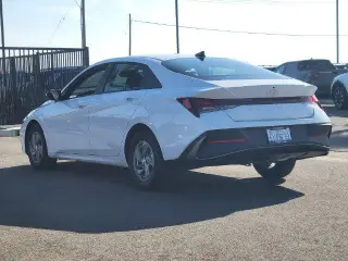 Hyundai ELANTRA 2026 SE 4dr Sedán