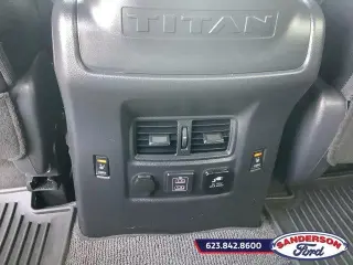 Nissan Titan 2021 4x4 PRO-4X 4dr Crew Cab 5.6 ft. SB