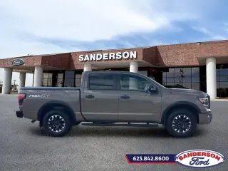 Nissan Titan 2021 4x4 PRO-4X 4dr Crew Cab 5.6 ft. SB