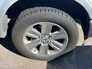 Ford F-150 2019 4x4 Lariat 4p SuperCrew 5.5 ft. CB